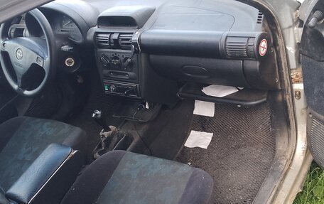 Opel Corsa B, 2000 год, 70 000 рублей, 6 фотография