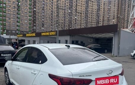 Hyundai Solaris II рестайлинг, 2017 год, 600 000 рублей, 4 фотография