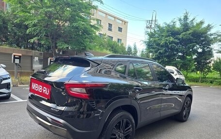 Chevrolet Trax, 2023 год, 2 015 000 рублей, 3 фотография