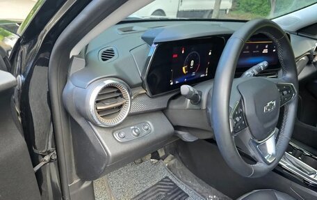 Chevrolet Trax, 2023 год, 2 015 000 рублей, 5 фотография