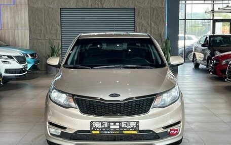 KIA Rio III рестайлинг, 2015 год, 910 000 рублей, 2 фотография