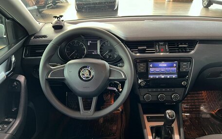 Skoda Octavia, 2017 год, 1 650 000 рублей, 21 фотография