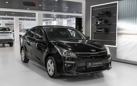 KIA Rio IV, 2017 год, 975 000 рублей, 2 фотография