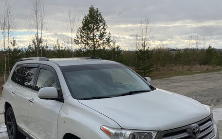 Toyota Highlander III, 2013 год, 2 560 000 рублей, 3 фотография