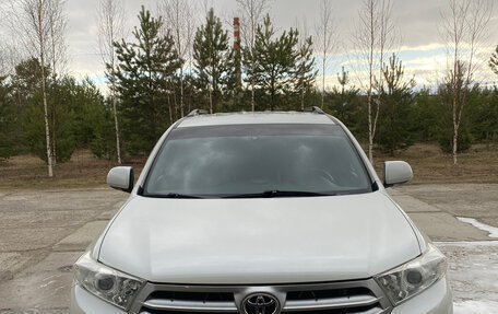 Toyota Highlander III, 2013 год, 2 560 000 рублей, 5 фотография