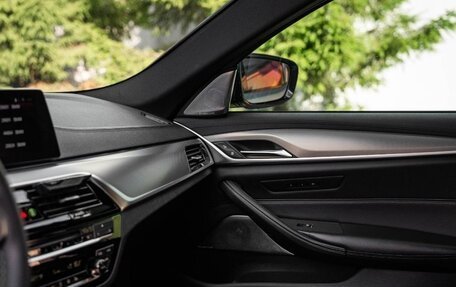 BMW M5, 2017 год, 7 100 000 рублей, 13 фотография