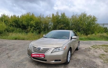 Toyota Camry, 2006 год, 650 000 рублей, 3 фотография