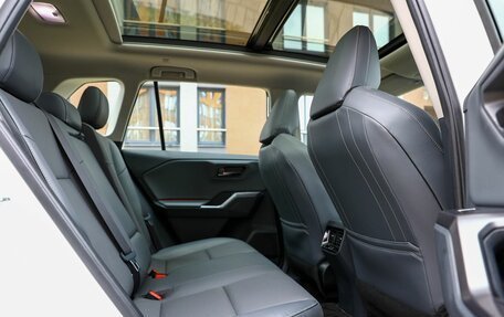 Toyota RAV4, 2026 год, 4 180 000 рублей, 17 фотография