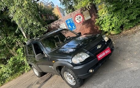 Chevrolet Niva I рестайлинг, 2009 год, 345 000 рублей, 2 фотография