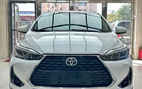 Toyota Yaris Cross, 2022 год, 1 567 007 рублей, 2 фотография