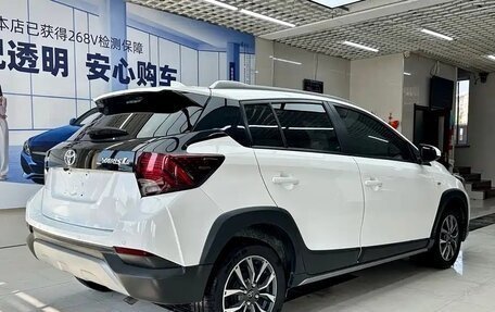 Toyota Yaris Cross, 2022 год, 1 567 007 рублей, 6 фотография