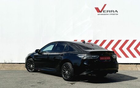 Toyota Camry, 2021 год, 3 520 000 рублей, 3 фотография