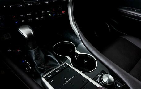 Lexus RX IV рестайлинг, 2020 год, 5 200 000 рублей, 22 фотография