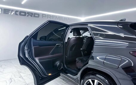 Lexus RX IV рестайлинг, 2020 год, 5 200 000 рублей, 24 фотография