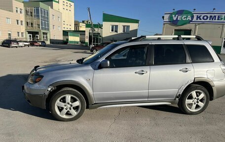 Mitsubishi Outlander III рестайлинг 3, 2005 год, 620 000 рублей, 6 фотография
