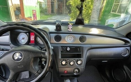 Mitsubishi Outlander III рестайлинг 3, 2005 год, 620 000 рублей, 8 фотография
