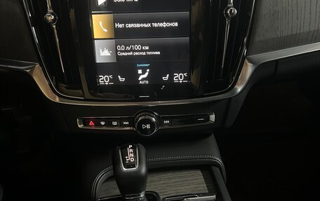 Volvo S90 II рестайлинг, 2021 год, 3 000 000 рублей, 25 фотография