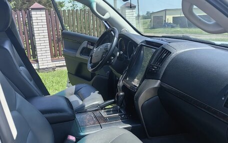 Toyota Land Cruiser 200, 2008 год, 3 300 000 рублей, 6 фотография