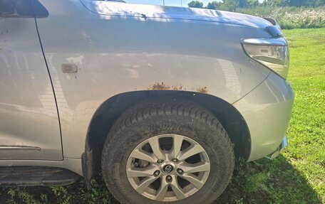 Toyota Land Cruiser 200, 2008 год, 3 300 000 рублей, 10 фотография