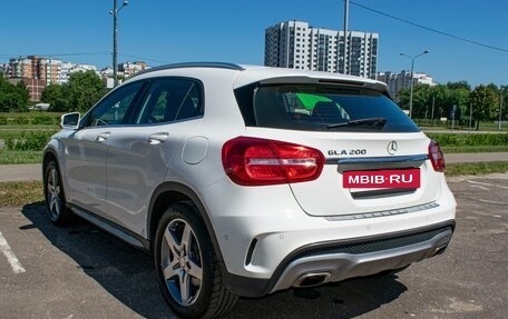 Mercedes-Benz GLA, 2015 год, 1 900 000 рублей, 4 фотография