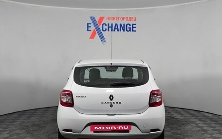Renault Sandero II рестайлинг, 2016 год, 812 000 рублей, 6 фотография