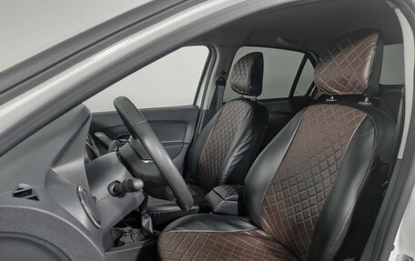 Renault Logan II, 2019 год, 1 099 000 рублей, 5 фотография