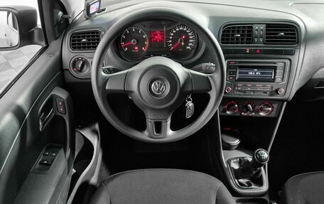 Volkswagen Polo VI (EU Market), 2012 год, 625 000 рублей, 11 фотография