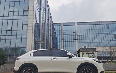 Honda Vezel, 2023 год, 2 170 000 рублей, 7 фотография