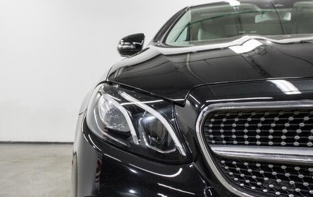 Mercedes-Benz E-Класс, 2017 год, 3 400 000 рублей, 5 фотография