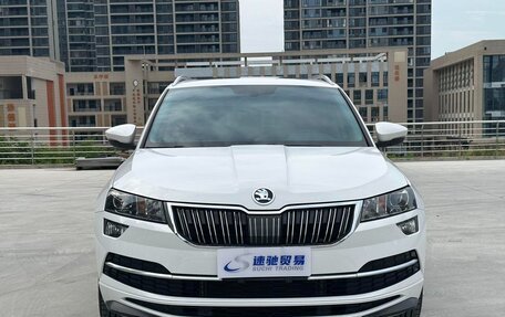 Skoda Karoq I, 2022 год, 1 954 000 рублей, 2 фотография