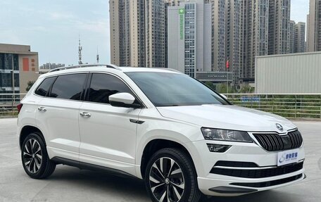 Skoda Karoq I, 2022 год, 1 954 000 рублей, 3 фотография