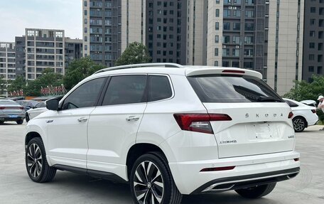 Skoda Karoq I, 2022 год, 1 954 000 рублей, 7 фотография