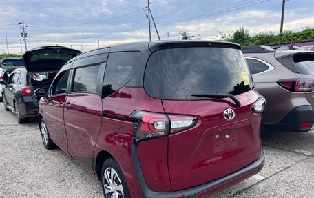 Toyota Sienta II, 2022 год, 967 010 рублей, 5 фотография