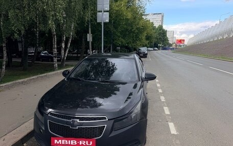 Chevrolet Cruze II, 2010 год, 430 000 рублей, 2 фотография