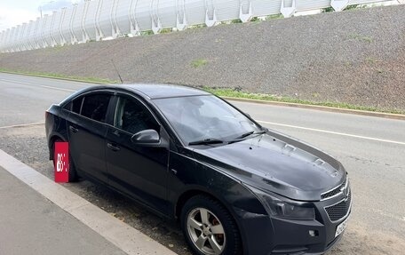 Chevrolet Cruze II, 2010 год, 430 000 рублей, 4 фотография