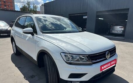 Volkswagen Tiguan II, 2020 год, 1 990 000 рублей, 4 фотография