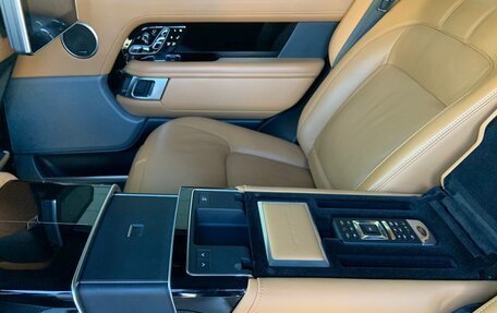 Land Rover Range Rover IV рестайлинг, 2020 год, 6 800 000 рублей, 3 фотография