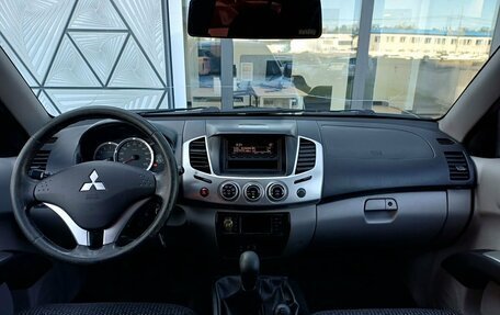 Mitsubishi L200 IV рестайлинг, 2011 год, 1 419 000 рублей, 11 фотография