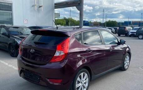 Hyundai Solaris II рестайлинг, 2011 год, 649 000 рублей, 3 фотография