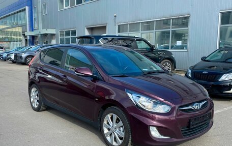 Hyundai Solaris II рестайлинг, 2011 год, 649 000 рублей, 2 фотография