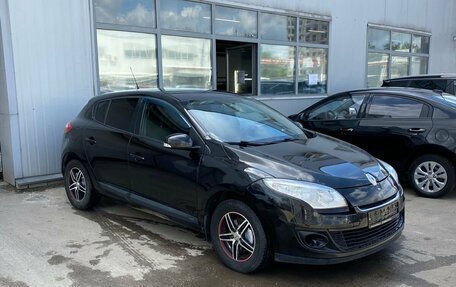 Renault Megane III, 2014 год, 729 000 рублей, 2 фотография