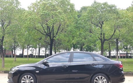 Chevrolet Monza, 2022 год, 1 450 000 рублей, 7 фотография