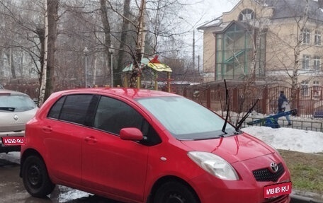 Toyota Yaris III рестайлинг, 2008 год, 500 000 рублей, 1 фотография