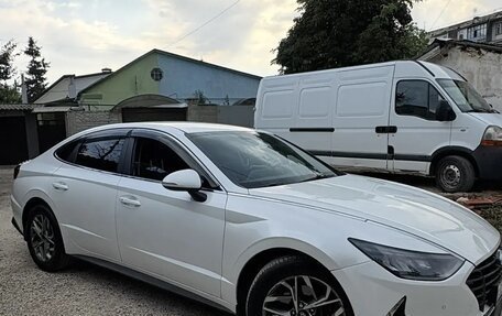 Hyundai Sonata VIII, 2019 год, 1 470 000 рублей, 2 фотография