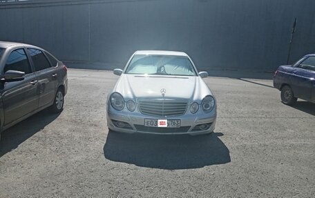 Mercedes-Benz E-Класс, 2003 год, 700 000 рублей, 33 фотография