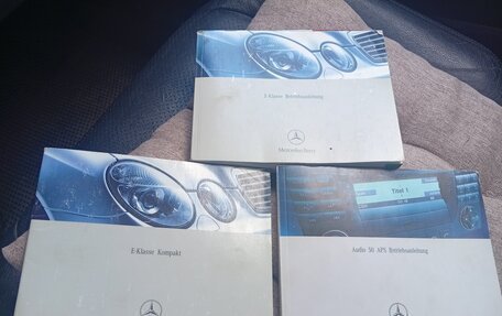 Mercedes-Benz E-Класс, 2003 год, 700 000 рублей, 36 фотография