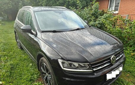 Volkswagen Tiguan II, 2018 год, 2 200 000 рублей, 13 фотография