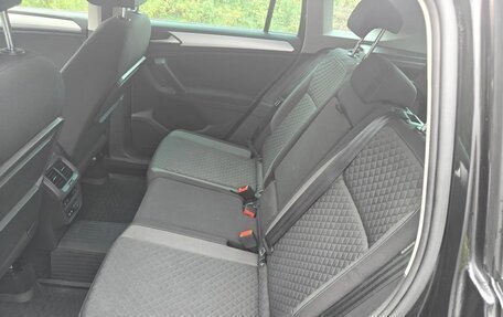 Volkswagen Tiguan II, 2018 год, 2 200 000 рублей, 24 фотография