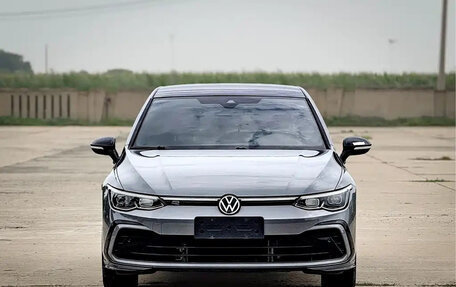 Volkswagen Golf VIII, 2022 год, 2 200 000 рублей, 2 фотография