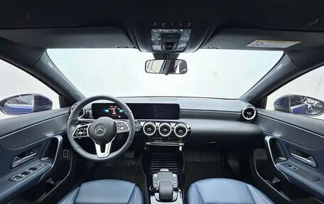 Mercedes-Benz A-Класс, 2022 год, 2 200 000 рублей, 7 фотография